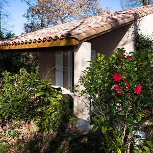 https://gite-les-chenes.midi-pyreneeshotels.com