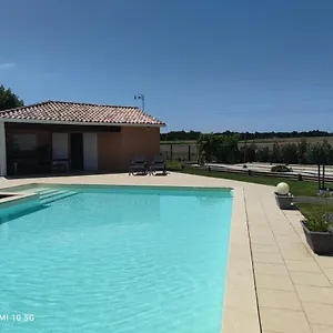 https://le-gite-du-font-blanque.midi-pyreneeshotels.com